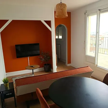 Διαμέρισμα Le Nid De Laon -reims- 2 Pers, Parking Et Balcon *