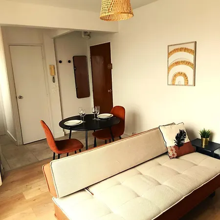 Le Nid De Laon -reims- 2 Pers, Parking Et Balcon